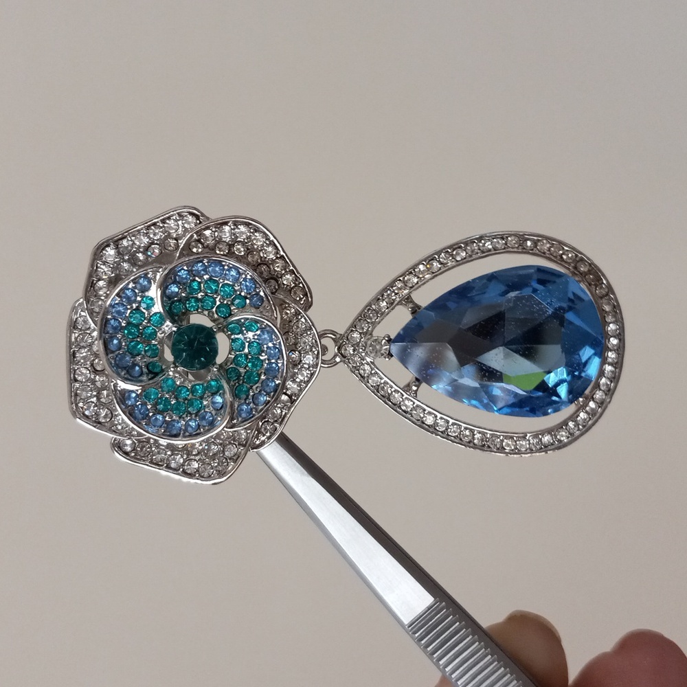 Off Park Collection Crystal Brooch